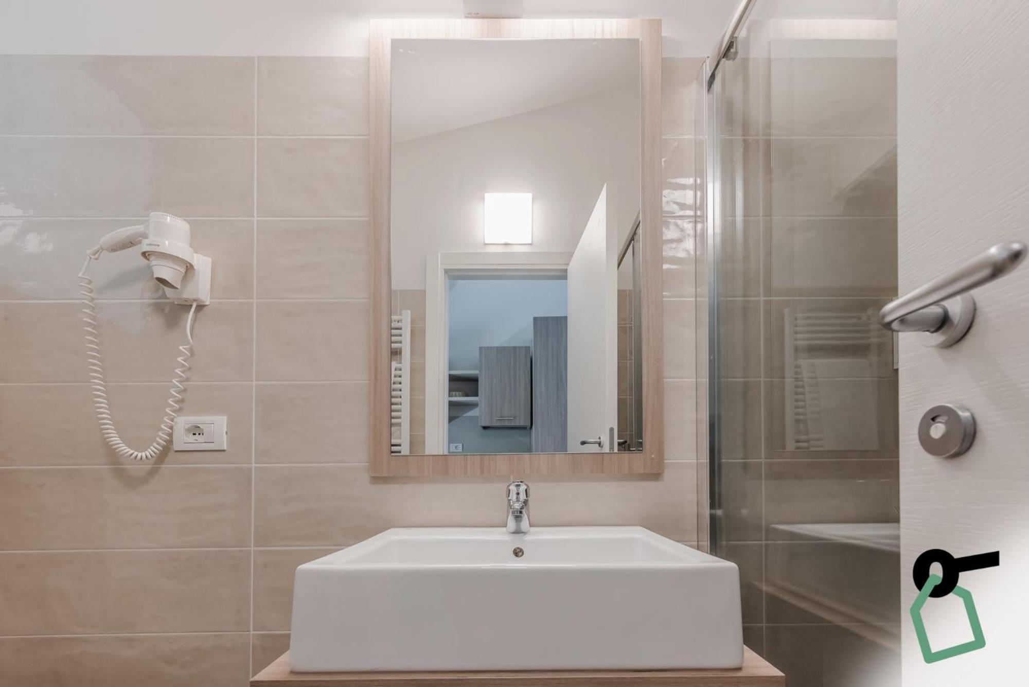 Hotiday Apartment Collection - Desenzano Desenzano del Garda Ngoại thất bức ảnh