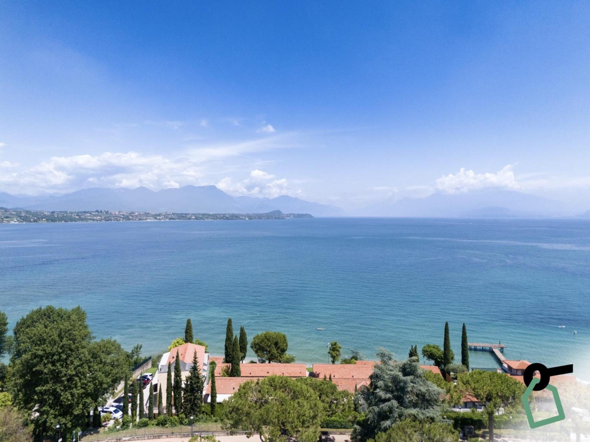 Hotiday Apartment Collection - Desenzano Desenzano del Garda Ngoại thất bức ảnh