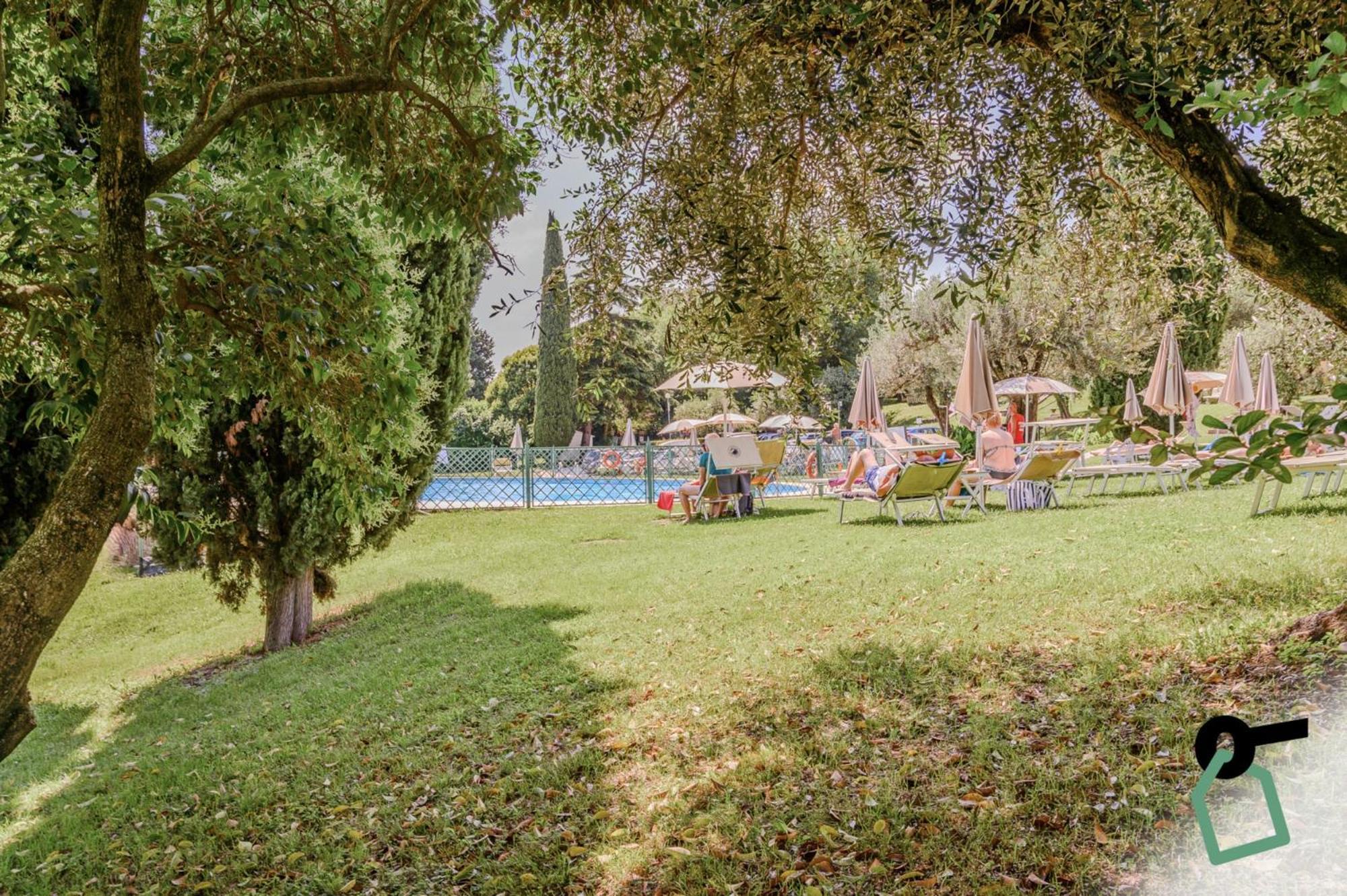Hotiday Apartment Collection - Desenzano Desenzano del Garda Ngoại thất bức ảnh